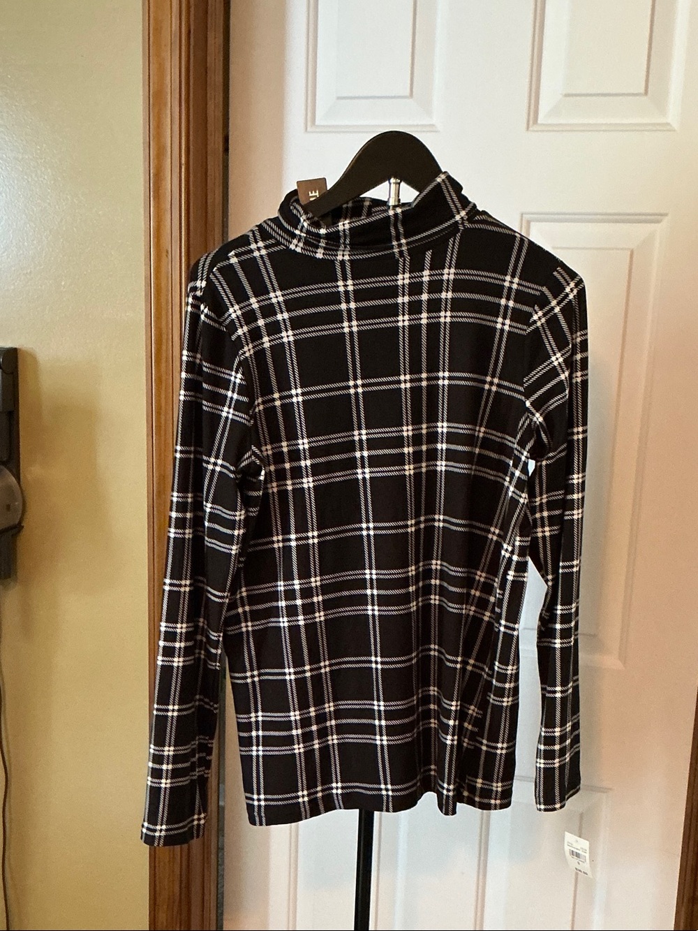 Men's Black Plaid Turtleneck Sweater - Modern Fit